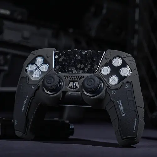 Imagen 1 del producto GeekShare-Juego de piel negra para controlador inalámbrico PS5, 2 tapas de agarre para el pulgar y 2 pegatinas, cubierta protectora