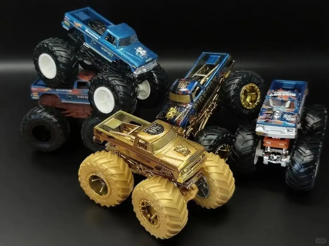 Hot Wheels Monster Truck 50th Anniversary Set-Big foot Gold Plated Limited Edition Alloy Car Models, Collectible Toy for Kids view 4