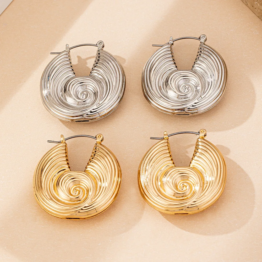 Hoop Earrings For Women Metal Round Conch Spiral Pattern Hollow Geometric Ear Accessories Fashion Jewelry E524