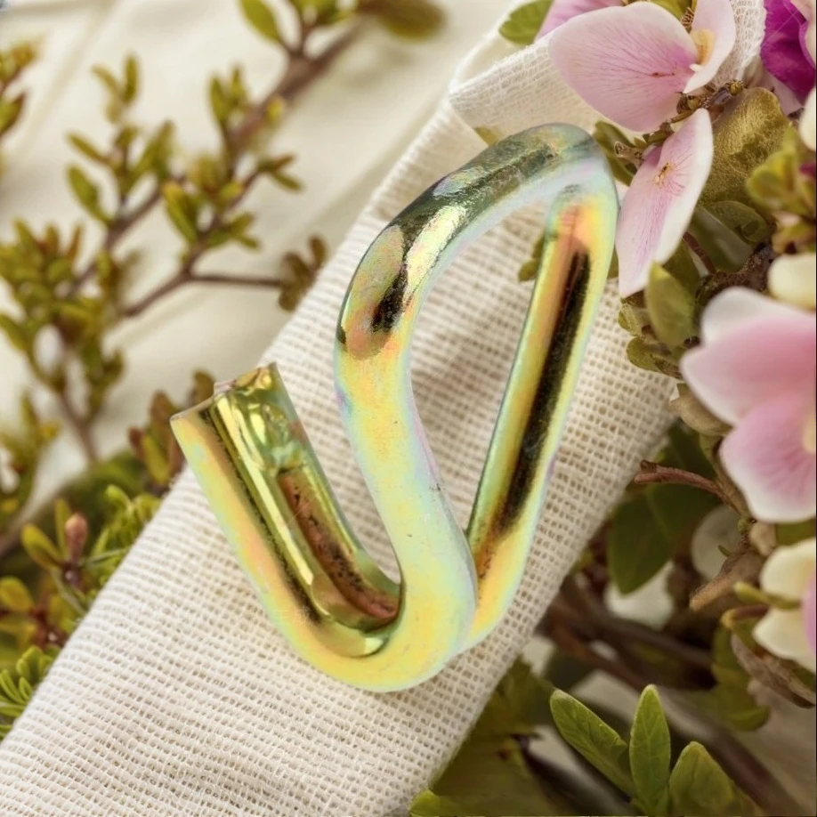 : Крючки для транспорта