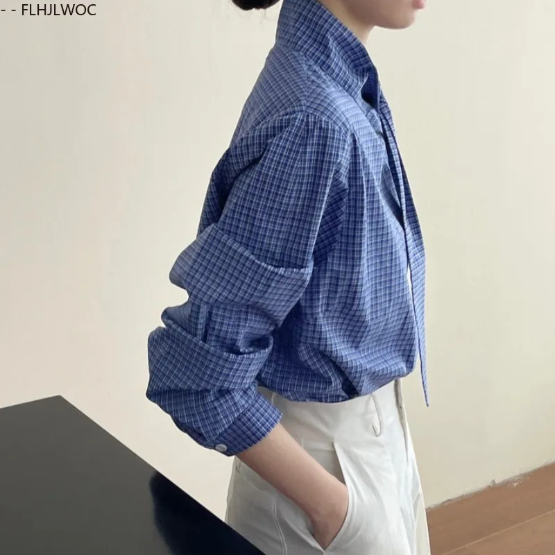 Chic Style coréen nœud papillon hauts Blouses 2025 à manches longues filles Style Preppy ample petit ami conception blanc bouton bleu chemises à carreaux