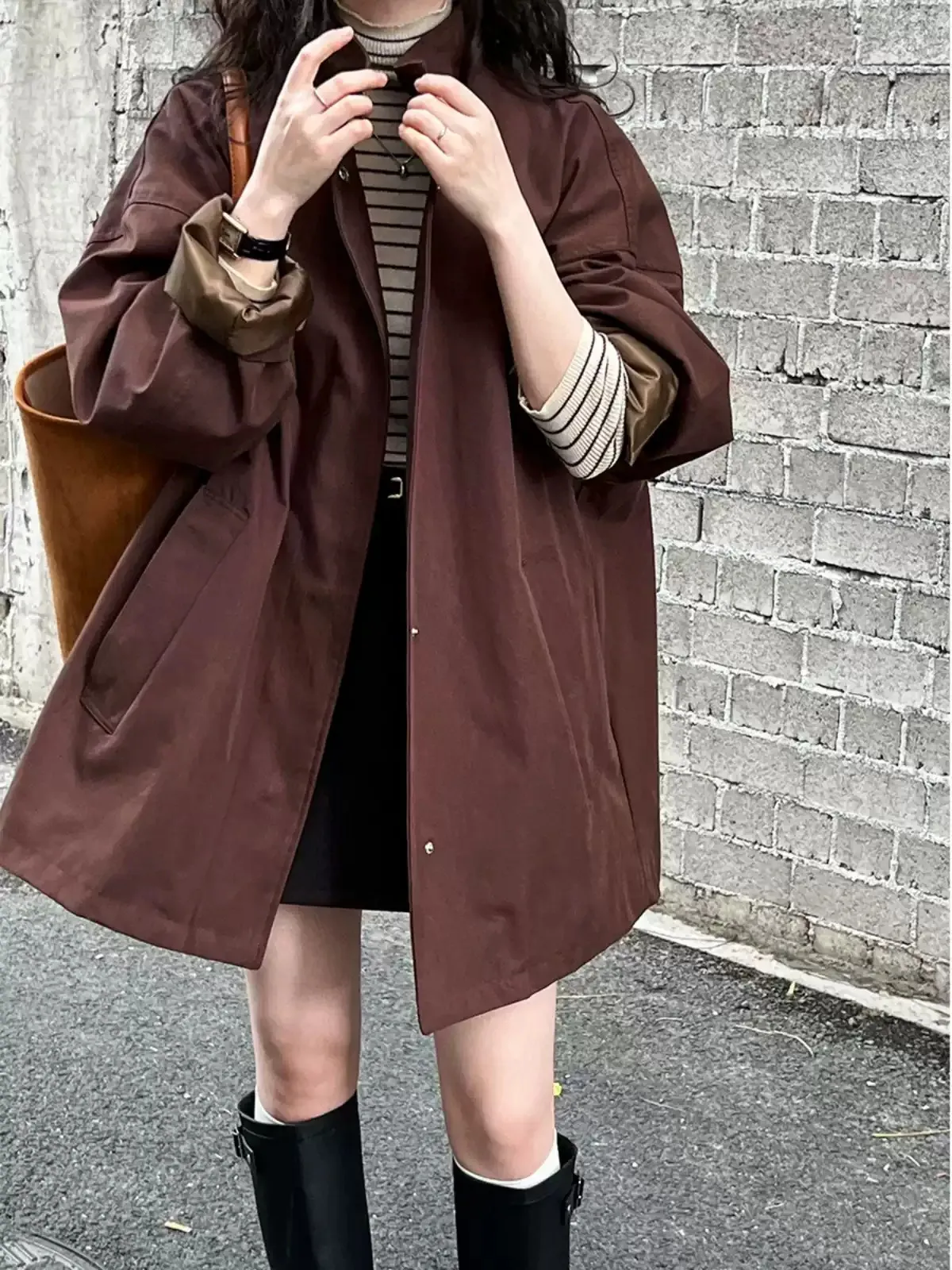 Locker geschnittene Jacke, Oversize, schlichtes Hemd, Basic-Trenchcoat für Damen, mit Revers, einreihig, einfarbig, mit Taschen, Mantel, koreanischer Boyfriend-Stil, Neu. – Detail 16
