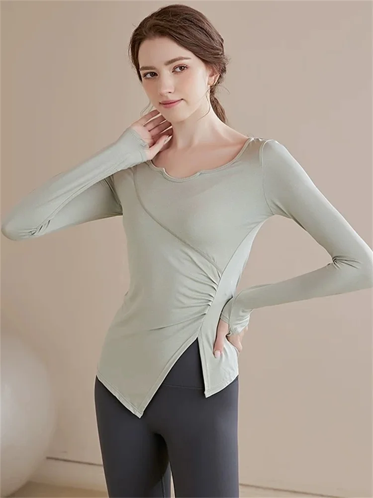 

Женская спортивная футболка 2025 года, новая осенне-зимняя коллекция, с разрезом, утягивающая талию, облегающая, быстросохнущая, для бега, фитнеса и йоги