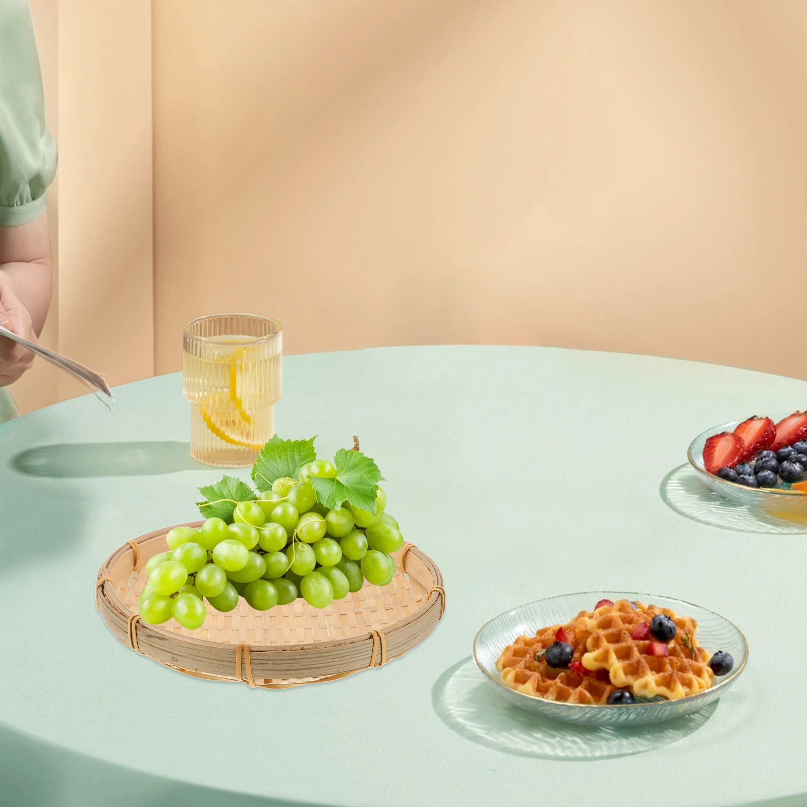 

Mini Bamboo Fruit Basket Handwoven Woven Tray for Snacks Fruits Vegetables Serving Decorative Storage Picnic Party Use