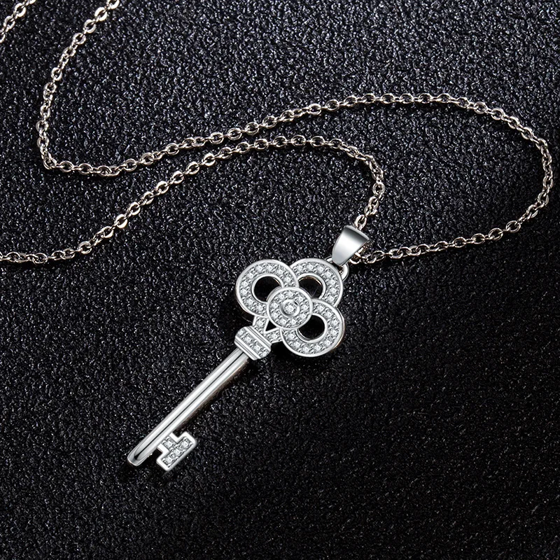

Elegant Key Pendant Clavicle Chain for Women, Trendy S925 Sterling Silver Necklace Jewelry