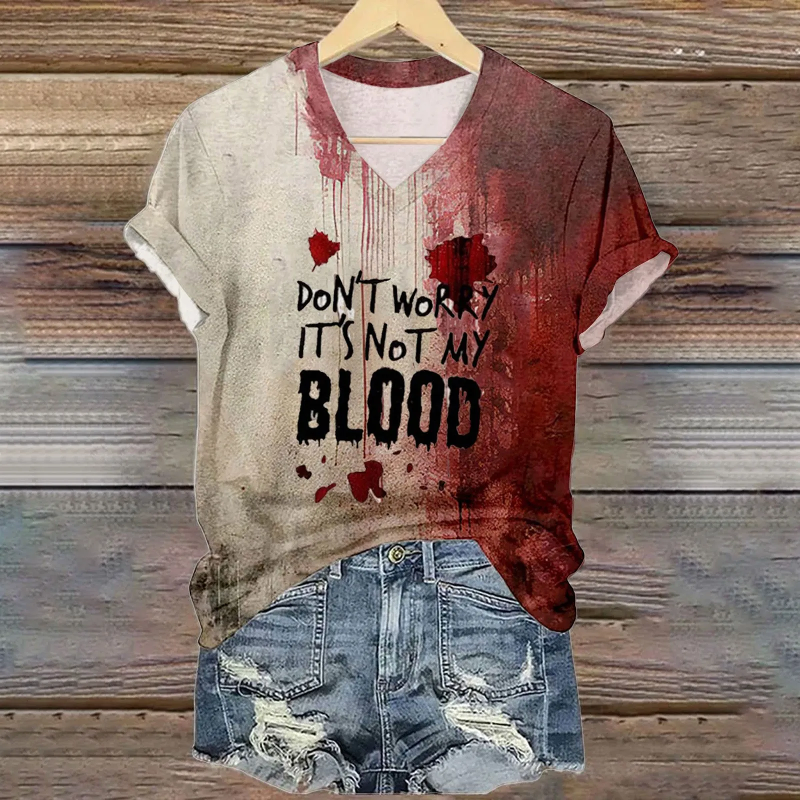 قميص الهالوين الدموي للنساء مضحك بياقة على شكل V وأكمام قصيرة ملابس دم الهالوين هدية رياضية بأكمام قصيرة للنساء #2