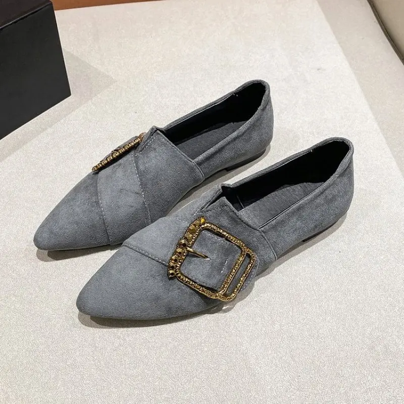 

Casual Female Shoes Brand Women Pendant Decor Leather Comfort Loafers New Fashion Flattie Ladies Round Toe Slip-on Walk Shoes 43