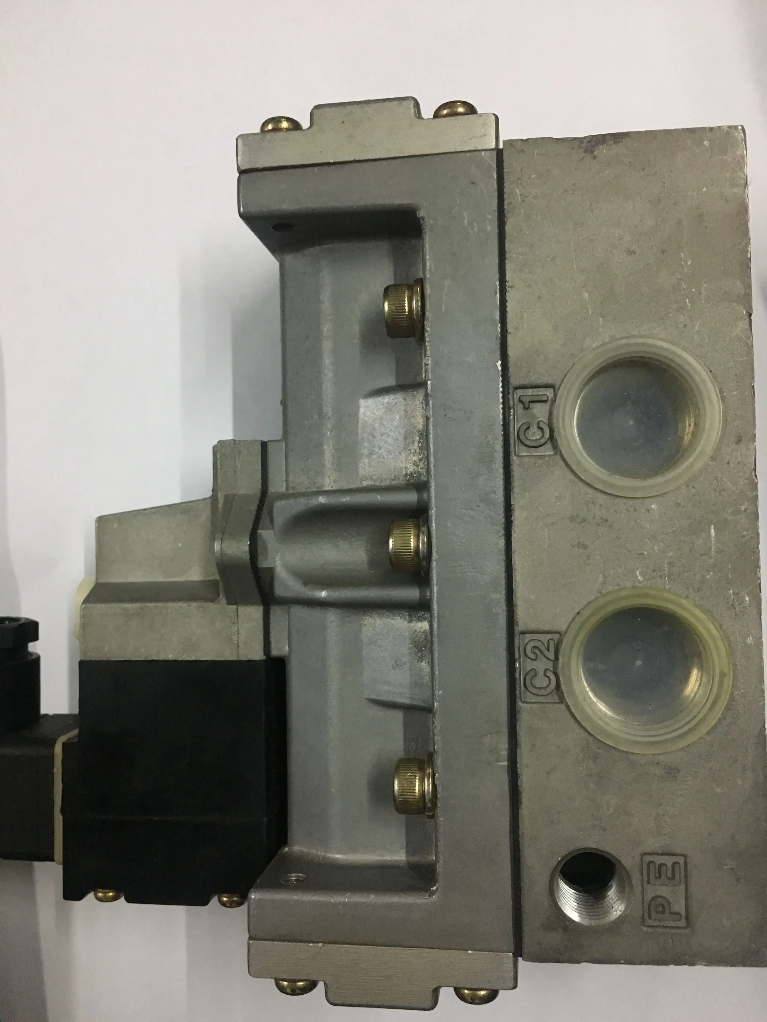 

CKD explosion-proof solenoid valve 4F610E-15-TP AC220/AC110DC24