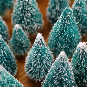 Mini Noel ağacının en iyi 10 satışı dekore edilmiştir-no. 10