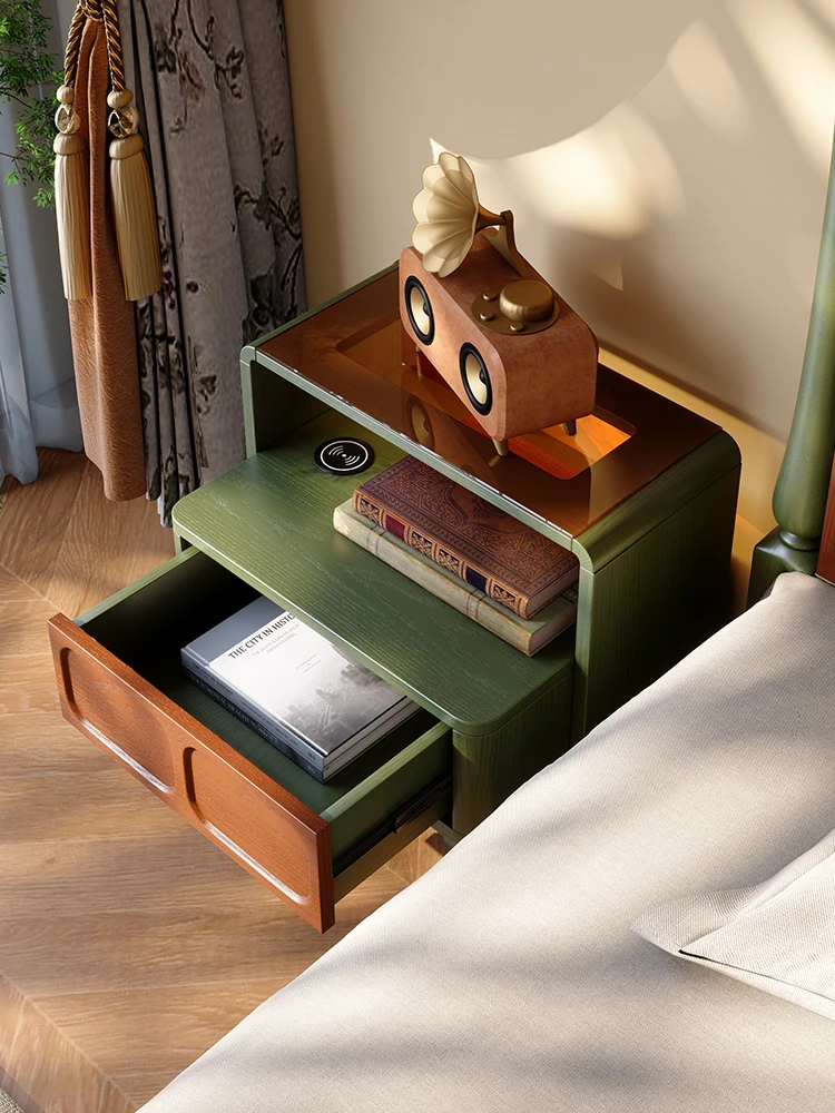 Comodino in legno personalizzabile