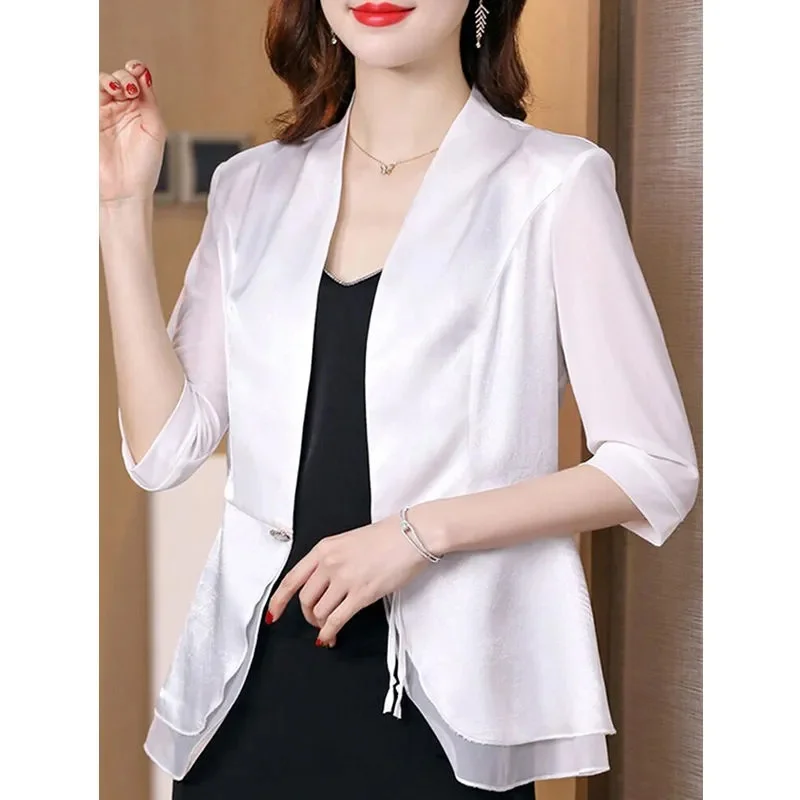 Small Suits, Thin Short Coats, Female 20222 Spring Summer New Fashion Age-Reducing Mesh Satin Stitching Mid-Sleeve Women's Tops
