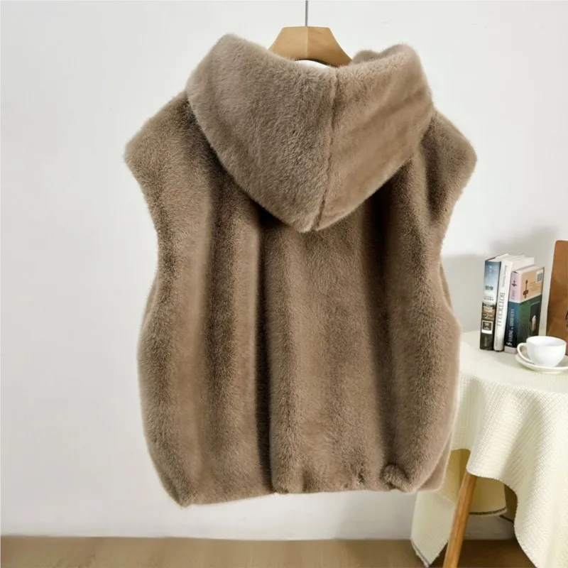 Met capuchon namaakbont korte vest jas dames 2025, nieuwe herfst winter revers mouwloze harige jassen dikke warme faux nertsen pluche overjassen