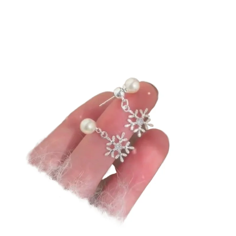 

Легкие роскошные изысканные серьги-гвоздики со сверкающими бриллиантами и жемчугом и снежинками для женщин, серьги-гвоздики с двумя серьгами, темпераментные серьги