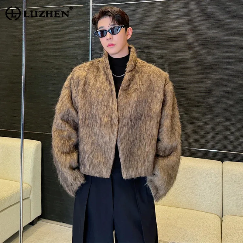 LUZHEN قصيرة 2024 الشتاء الأمريكية ملابس خارجية الفراء الراقية سترة ضوء الموضة الفاخرة العصرية أنيق جديد معاطف الذكور الملابس JY4650