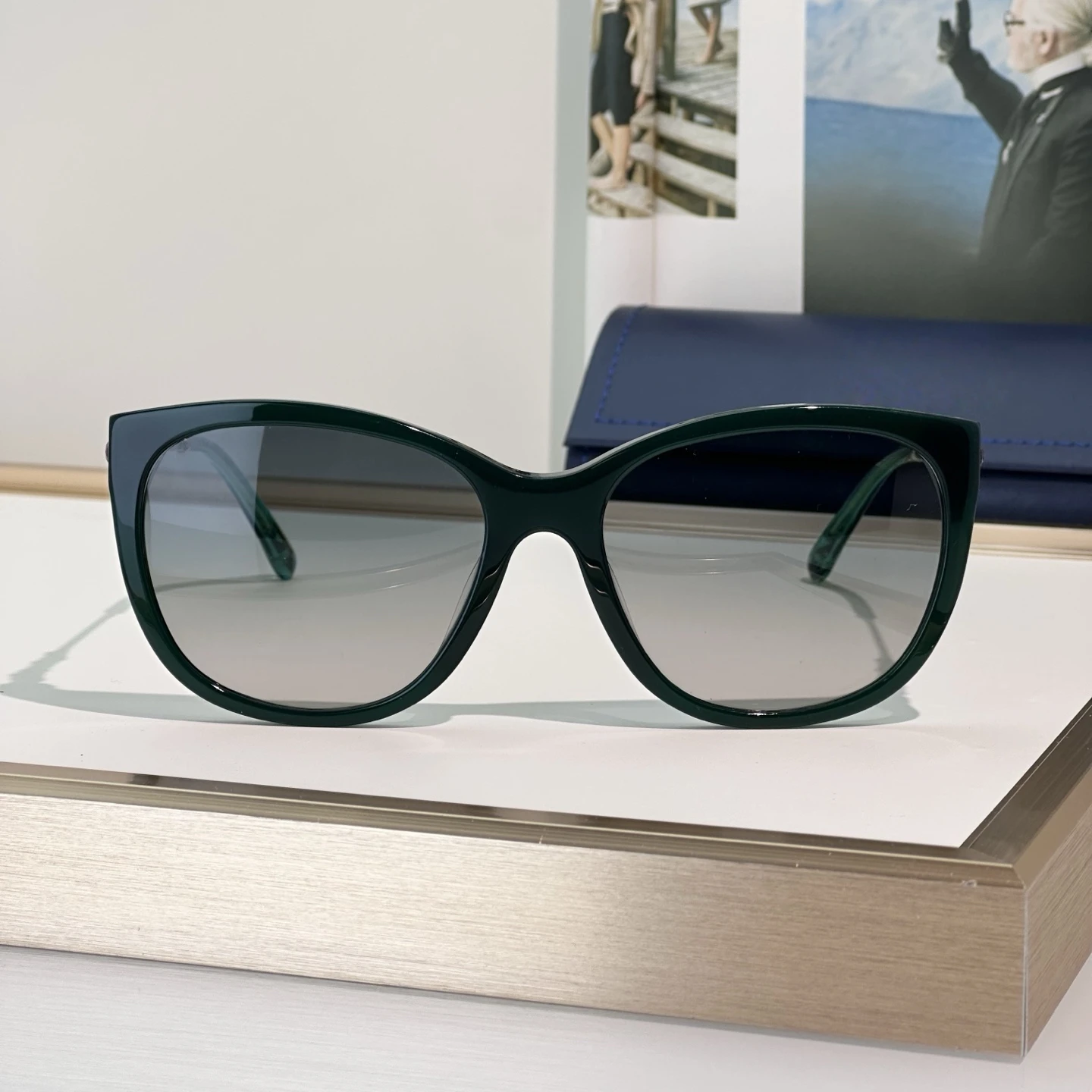 العلامة التجارية الفاخرة عين القط النساء النظارات الشمسية الأحجار الكريمة عادية المرأة العدسات 2025 SCH360S نظارات امرأة الموضة الأنيقة