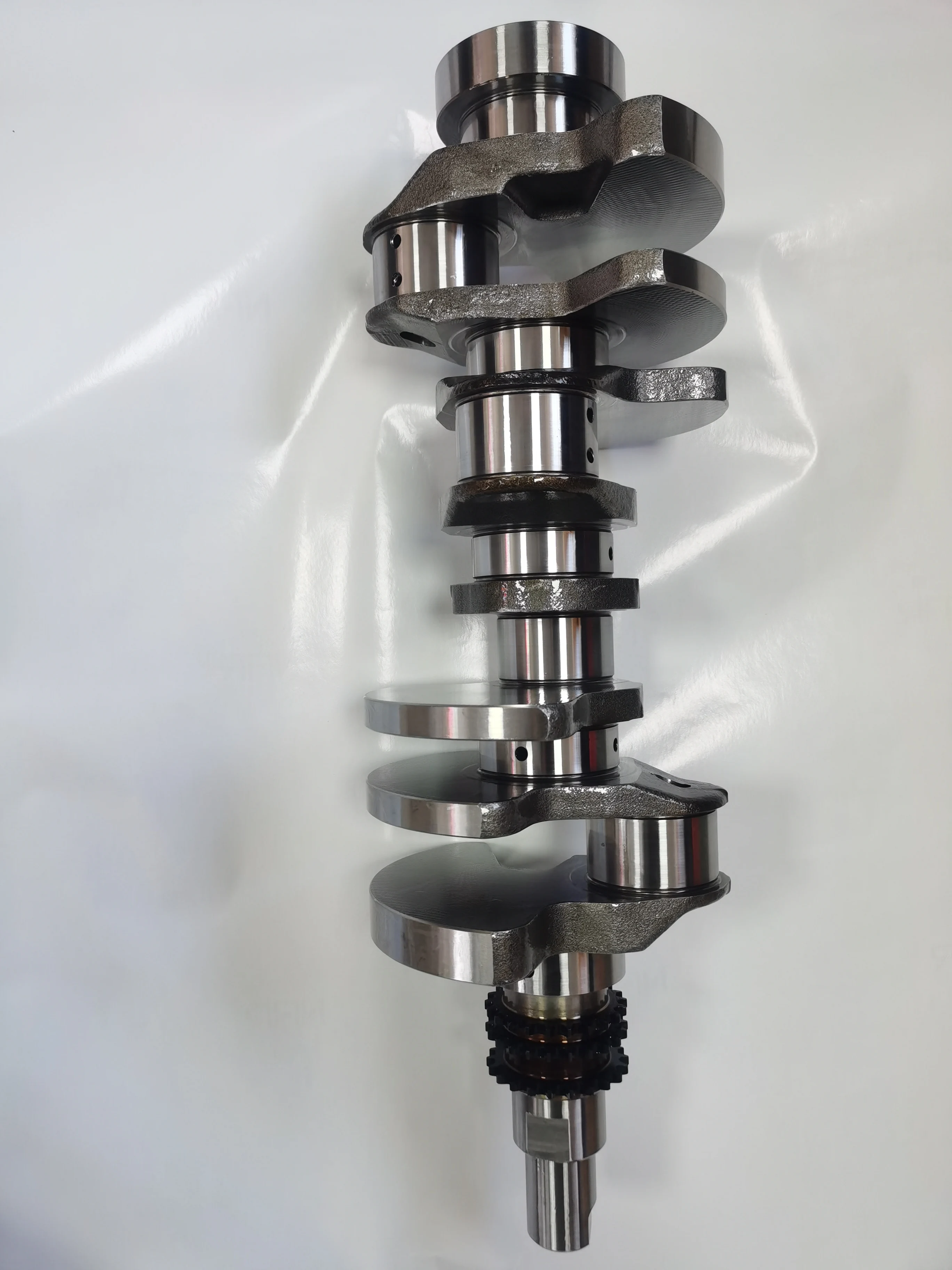 Factory Engine Crankshaft For Land Rover 4.4L Diesel TDV8 SDV8 448DT Crank Shaft LR022967 Alloy Steel And Forged Crankshaft