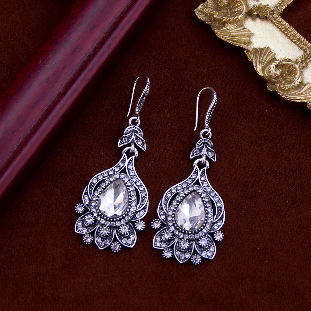 Vintage Women Earrings Rhinestone Party Eardrop Flower Shaped Retro Silver Color Bridal Jewelry