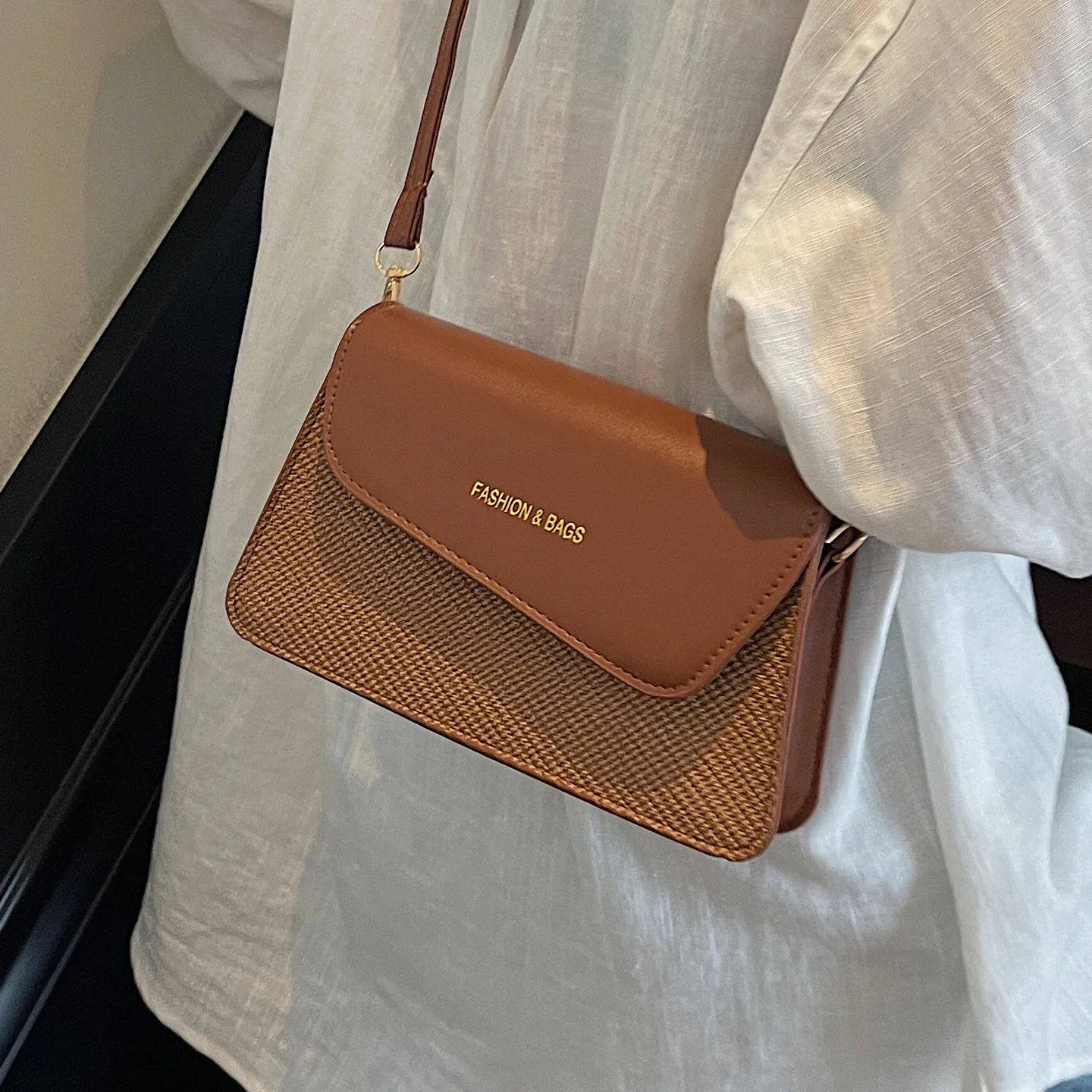

2025 Luxury Wide Strap Square Bag Women Spring Summer Fashion Shoulder Crossbody Purse Minimalist Work Tote