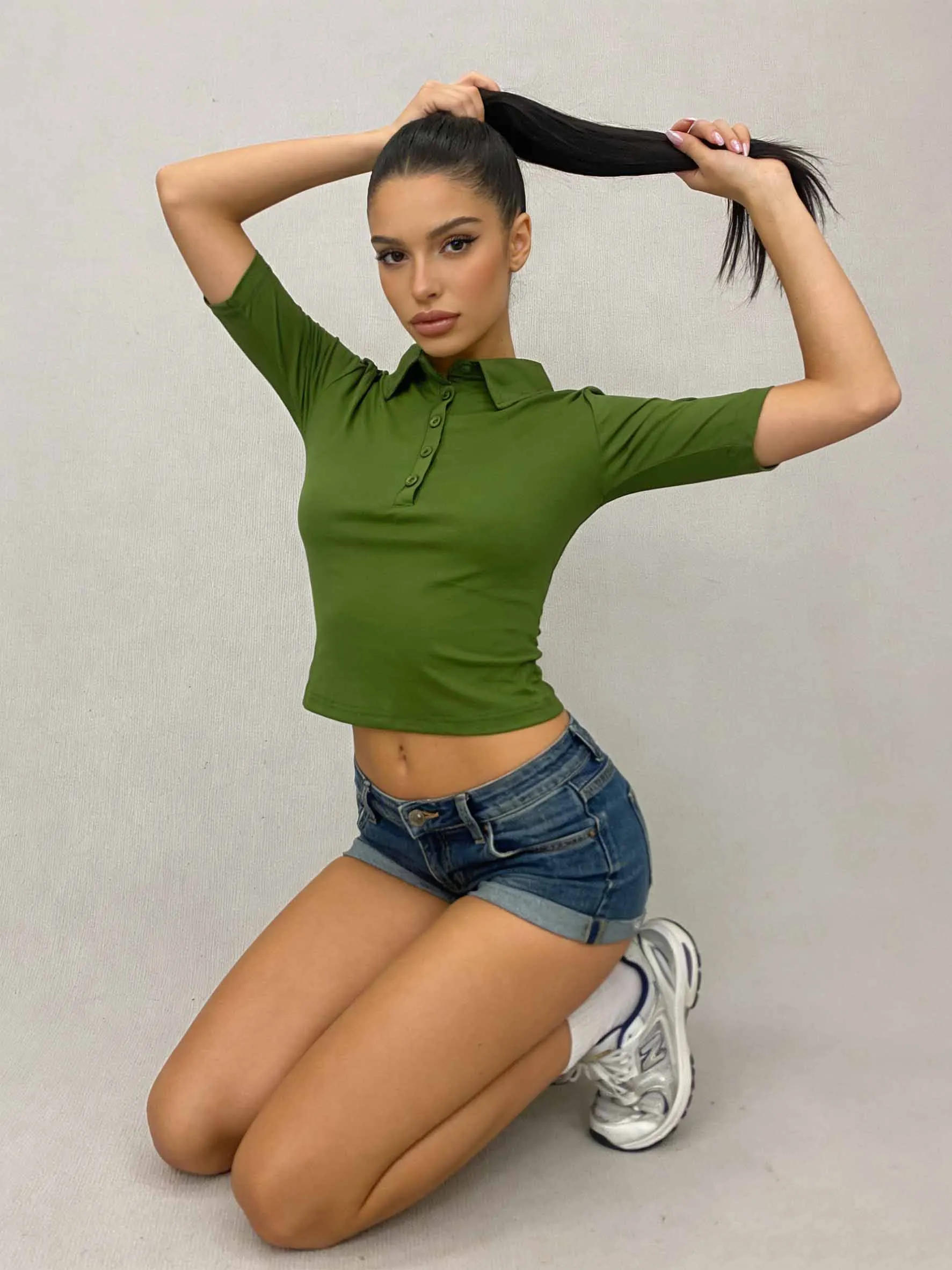 

Summer Casual Slim Fit T-Shirt (Green/Purple) Women's Polo Crop Top - Half Sleeve Button Collar Bodycon Streetwear