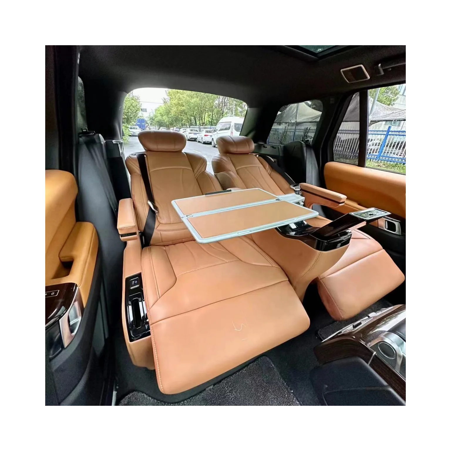 High Quality Luxury Upgrade Electric Front and Rear Vip Seats Auto Car Interior Accessories Customized for Vogue
