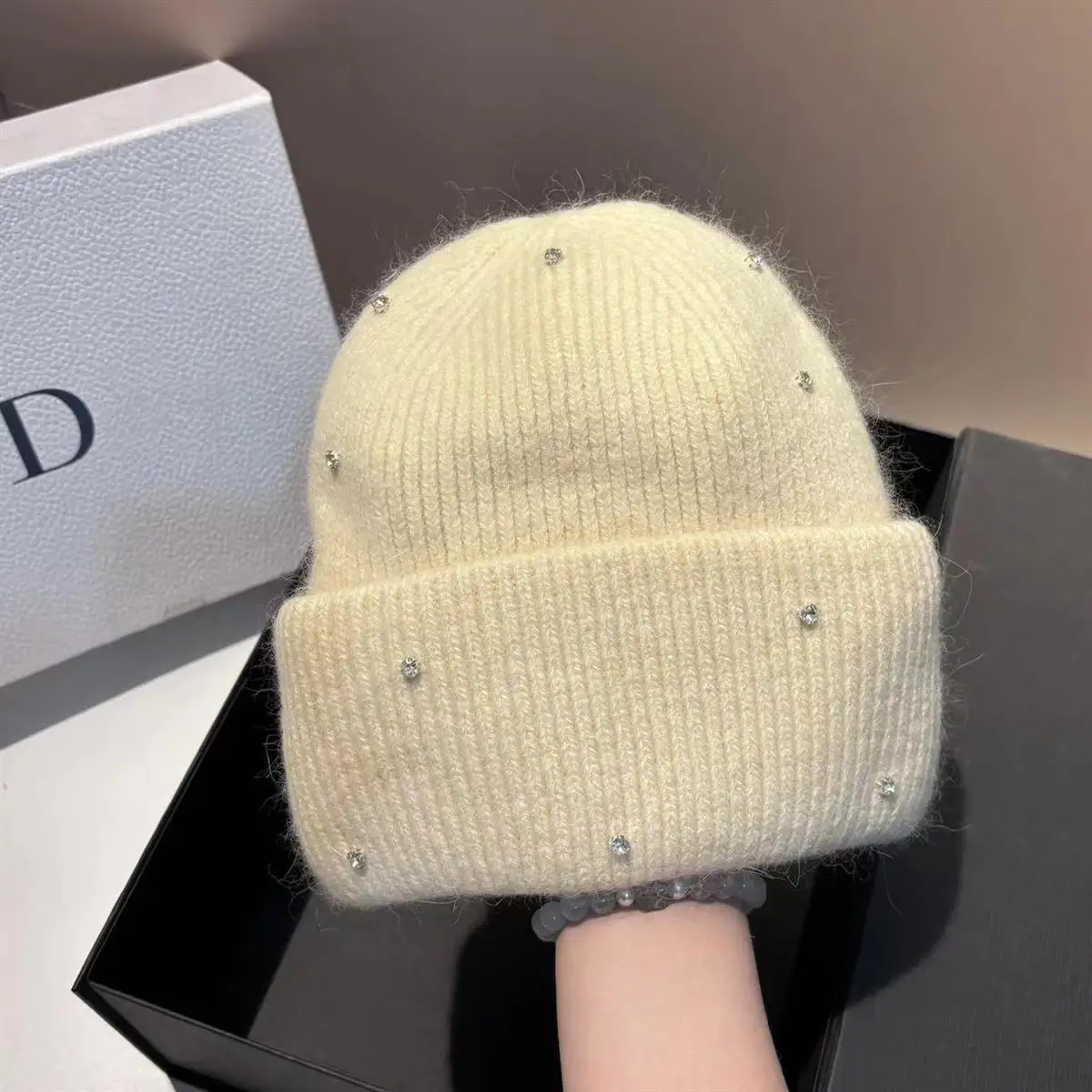1 Stück Neue Winter-Strickmütze mit Strass, Modische und Warme Kaninchenfell-Ohrenschutzmütze, Doppelt Gefaltete Mütze – Detail 3