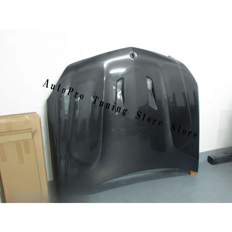 Top quality C63 2Door-style carbon fiber hood Hood Car front cover Factory direct sales