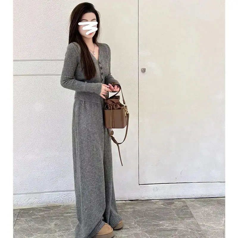 Stylish Temperament Set for Autumn and Winter New Knitted Cardigan High Waisted Straight Leg Pants Scarf Casual Three Piece Set