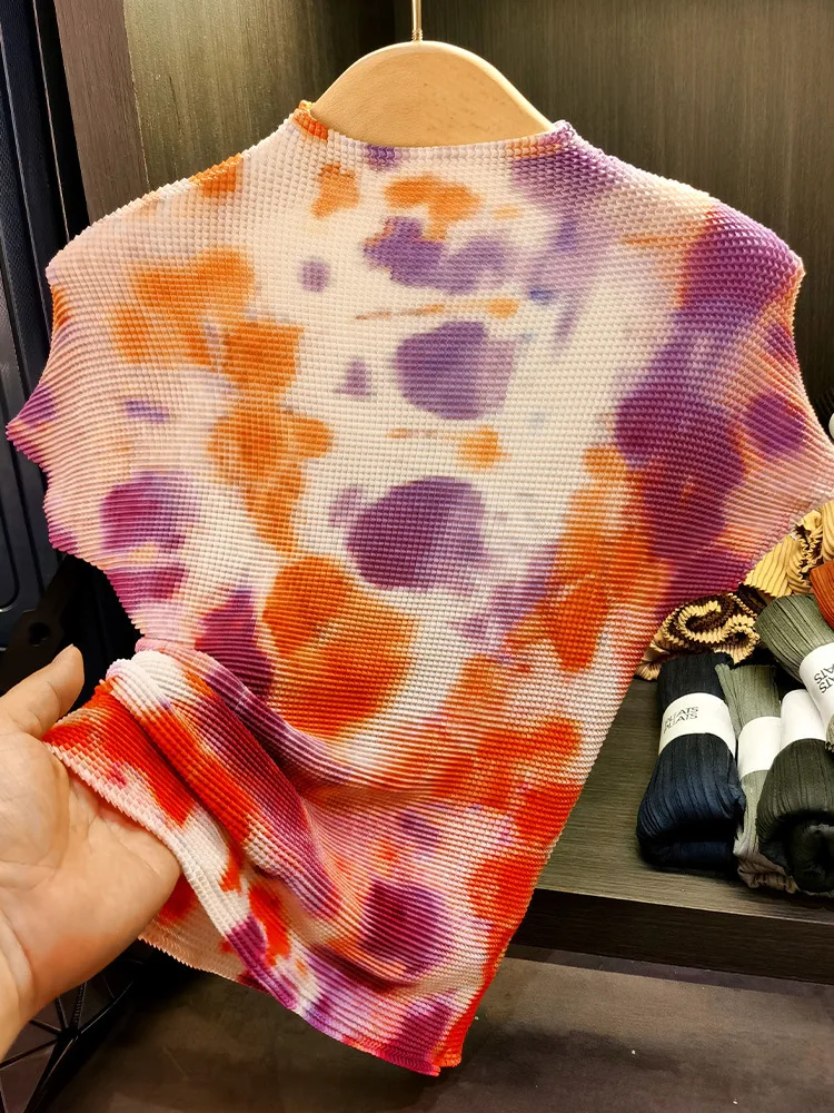 Modisches Plissee-T-Shirt für Damen, kurze Ärmel, Druck, Farbblock, schlank, dünn, Stil, schickes, leichtes Top, 2025, Neu