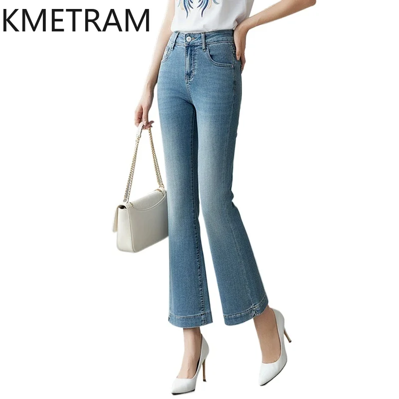 

Женские джинсы KMETRAM из 93% хлопка, укороченные, расклешенные, повседневные, светло-голубые, буткат, летние, 2026, женская одежда