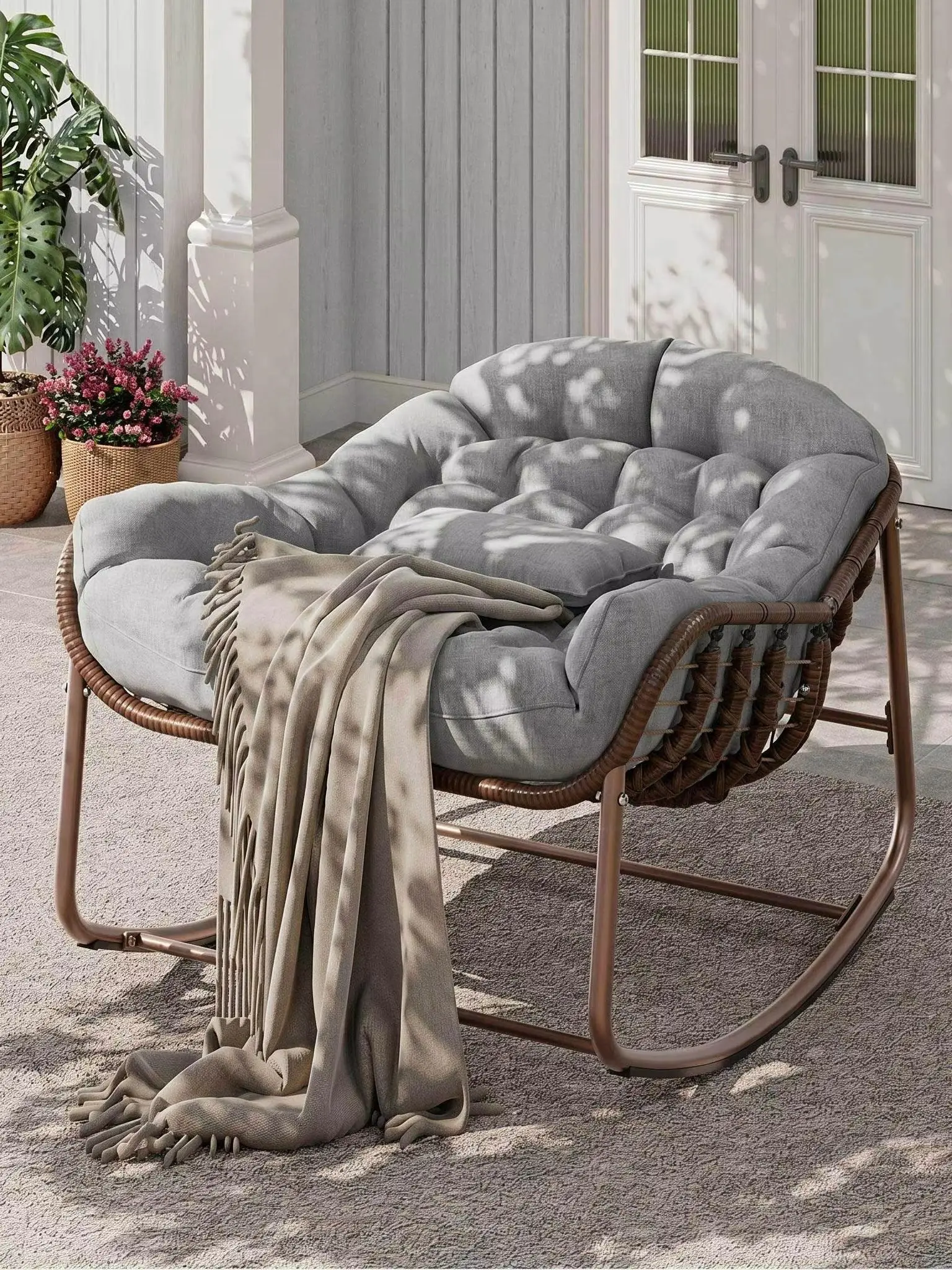 Übergroßer Papasan-Schaukelstuhl für die Terrasse – Robuster Metallrahmen, Rattan-Geflecht, Outdoor-Lounge-Schaukelstuhl mit dickem, wasserabweisendem Kissen, gemütlicher Ei-förmiger Lesesessel für