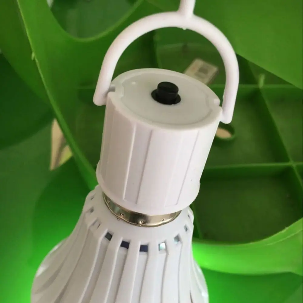 E27 Hook Lamp Light Socket Base Screw Lamp Holder With Switch On/ Off For Emergency Light Bulb