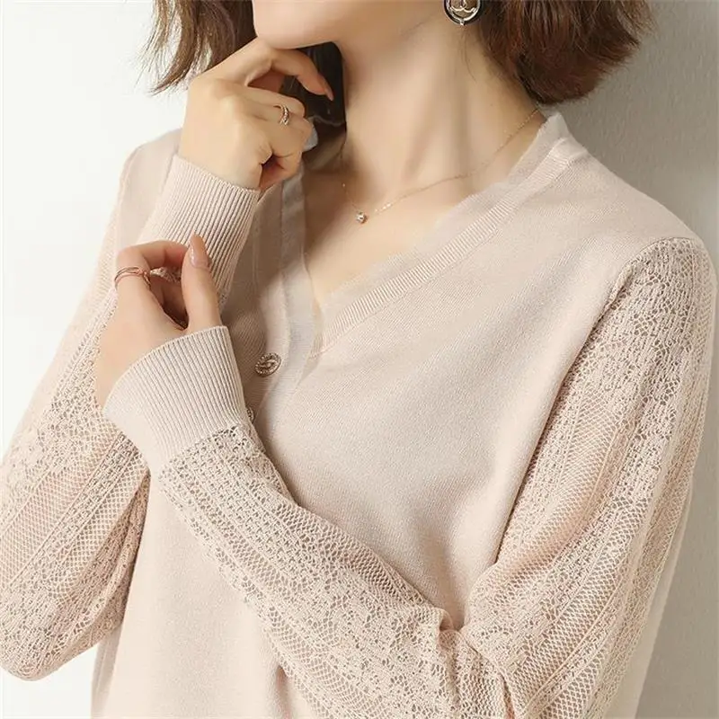 Fashion Solid Color Lace Spliced Knitted Shirt Women\'s Clothing Casual V-Neck Button 2023 Spring Autumn Hollow Out Loose Blouse