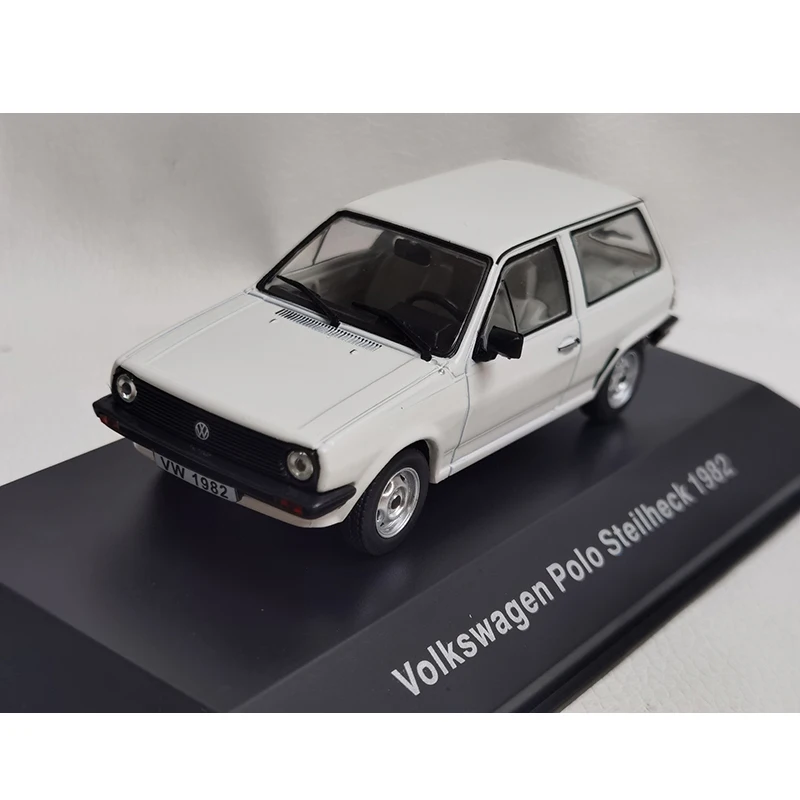 

IXO 1:43 Scale 1982 Polo Alloy Car Model Toy Collectible Ornament Souvenir Toys Cars