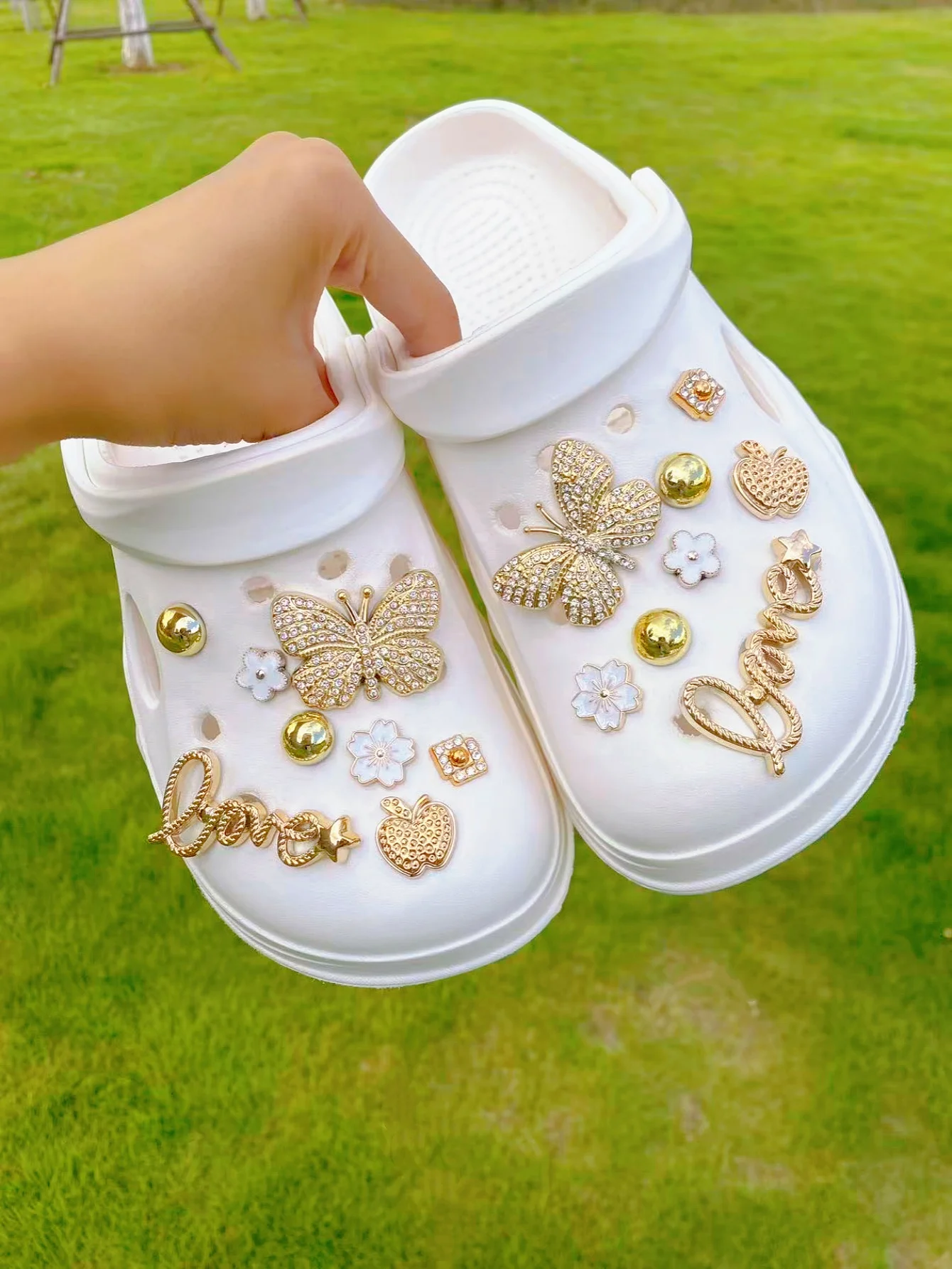

16 fashionable golden butterfly, letter, cherry blossom, apple, letter, pearl and other crocs shoe accessories, DIY lace shoe ac