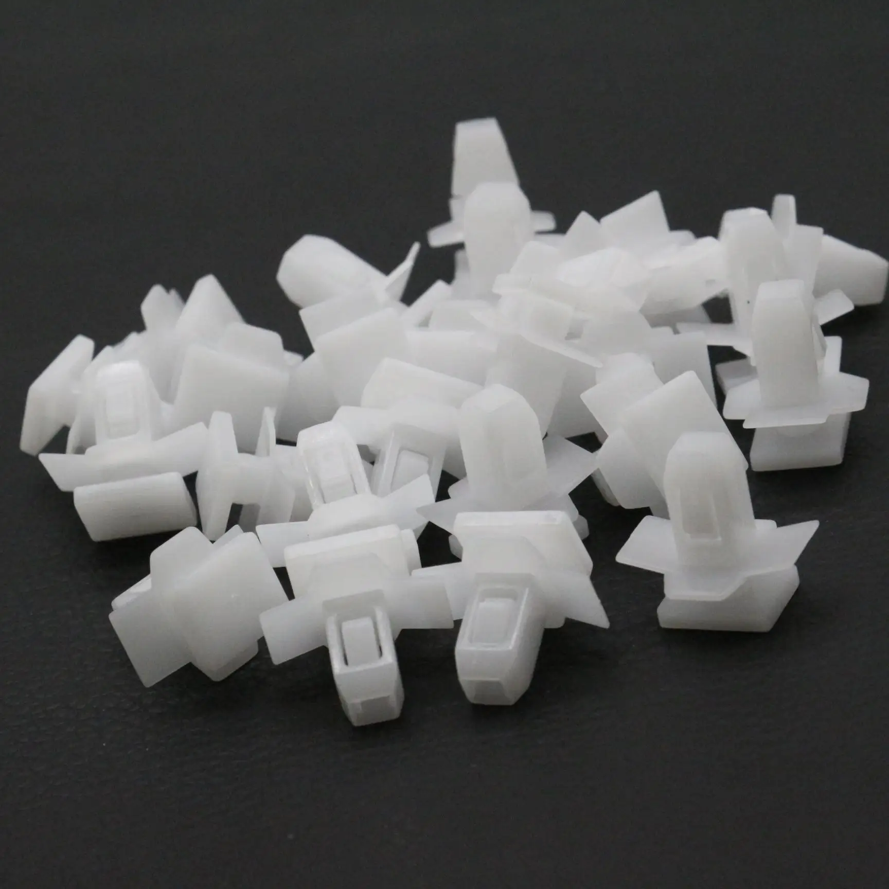 

25 pcs Front Bumper Trim Molding Fastener Clips Fit For Subaru Forester 1998-2005 White Nylon Retainer 57160FC010 Replacement