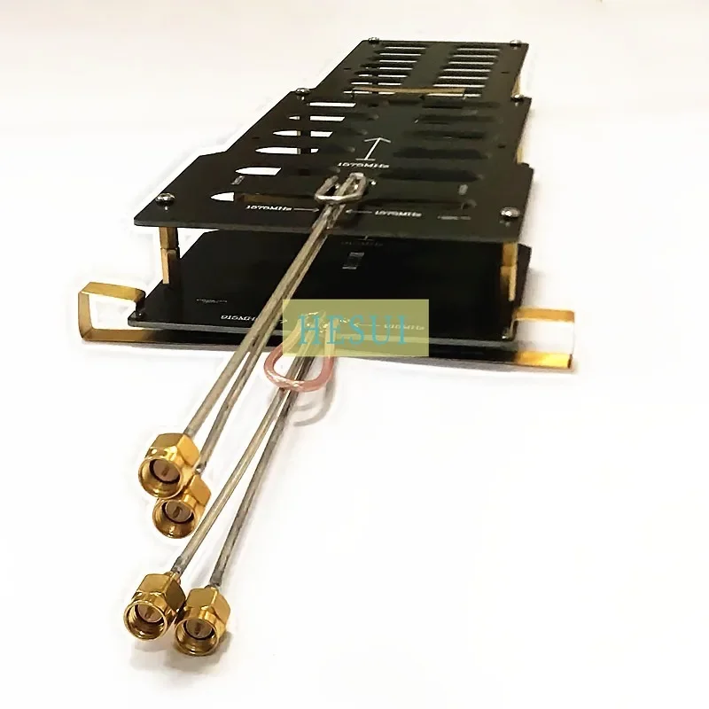 4 frequency combination 1 high gain directional antenna