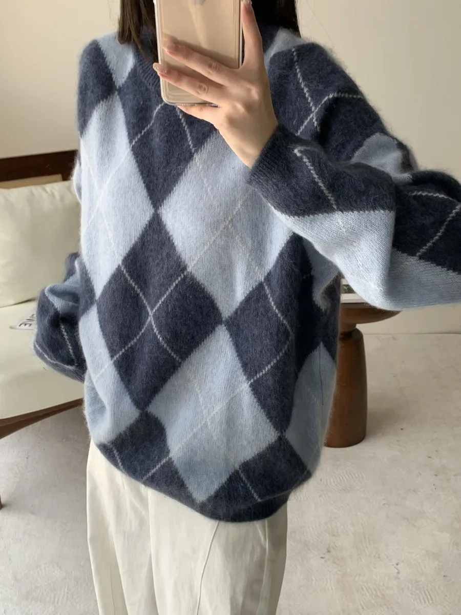 Bornladies Autumn and Winter Fashion New 100% Wool Diamond Grid Pullover Sweater Women's Loose Long Sleeved Knitted Sweater