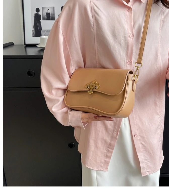 

Hot Sale 2025 Women's Crossbody Bag, Versatile and Fashionable Shoulder Purse, High-Quality Daypack for Daily Use and Dating