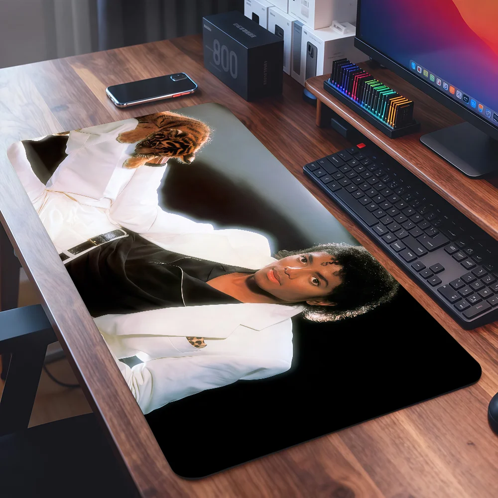 Amerikanischer Sänger M-Michael J-Jackson Mauspad, quadratisch, für Büro und Gaming, Schreibtischunterlage, wasserdicht, rutschfest, aus Gummi, dekorativ