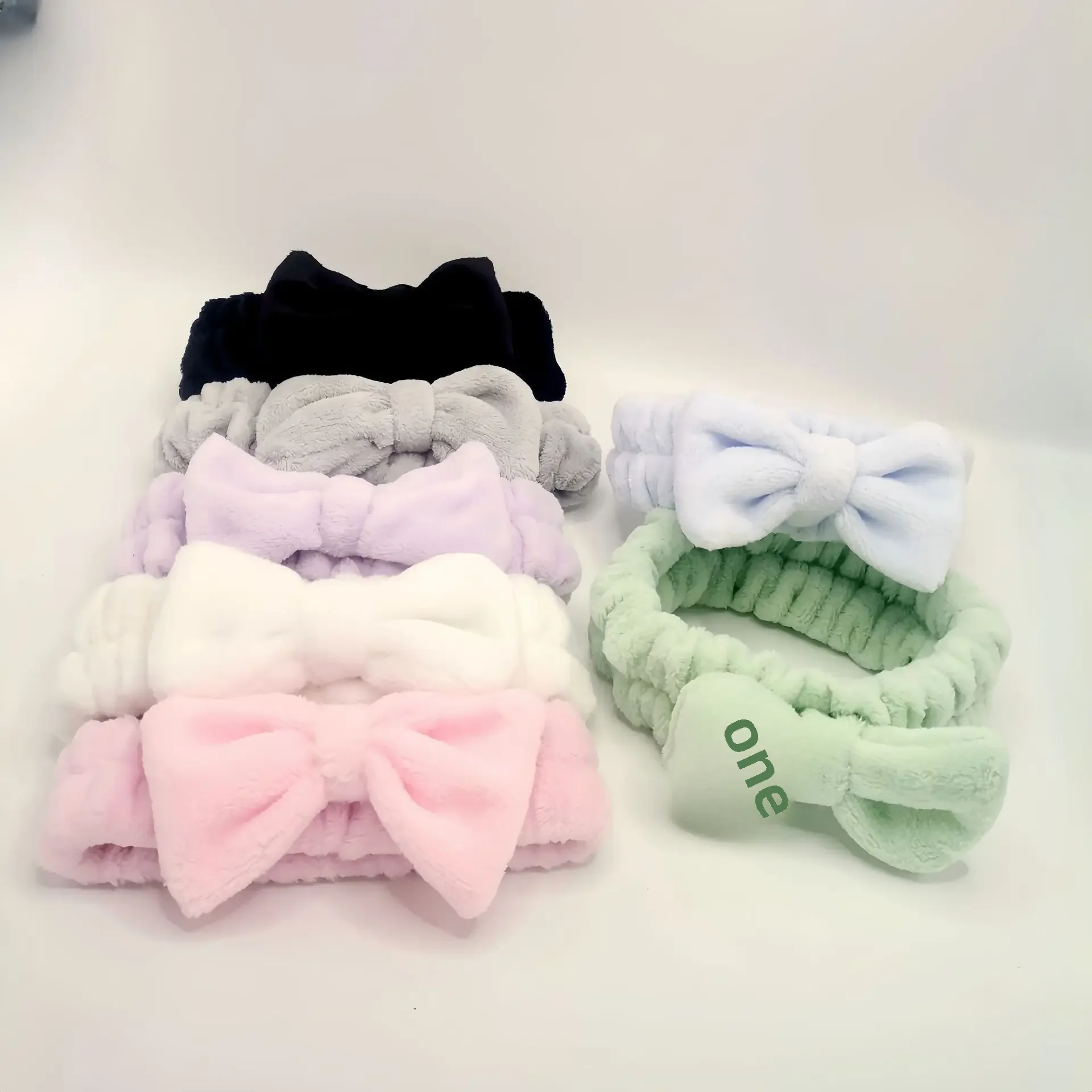 Face wash headband, women\'s facial mask, special non-pressing hair, simple and cute bow wrist waterproof belt combination