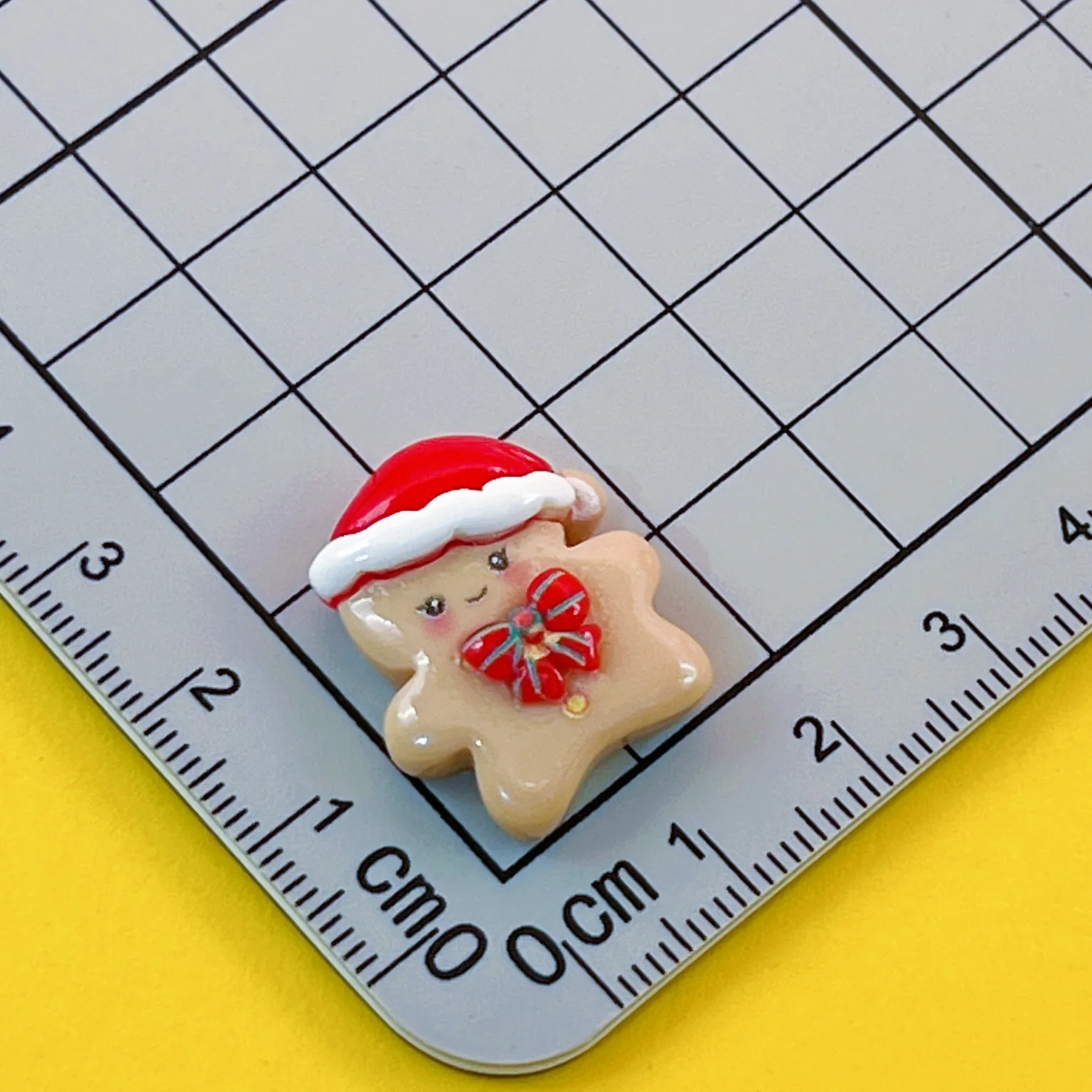 Christmas Santa Resin Cabochon Flatback for Scrapbook Craft Wholesale Reindeer Bell Resin DIY Decoration Accessory Ornament