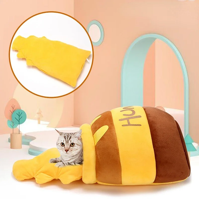 Disney Winnie Dog House Cat Kennel Cat Bed Warm Pet Basket Cat Sleep Bag Cat Nest  for Cats Small Dog Chihuahua Nest Supplies