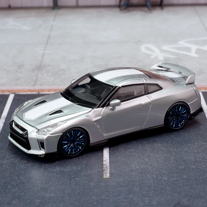 Diecast MotorHelix MH 1:64 Scale GTR R35 50th Anniversary Alloy Car Model