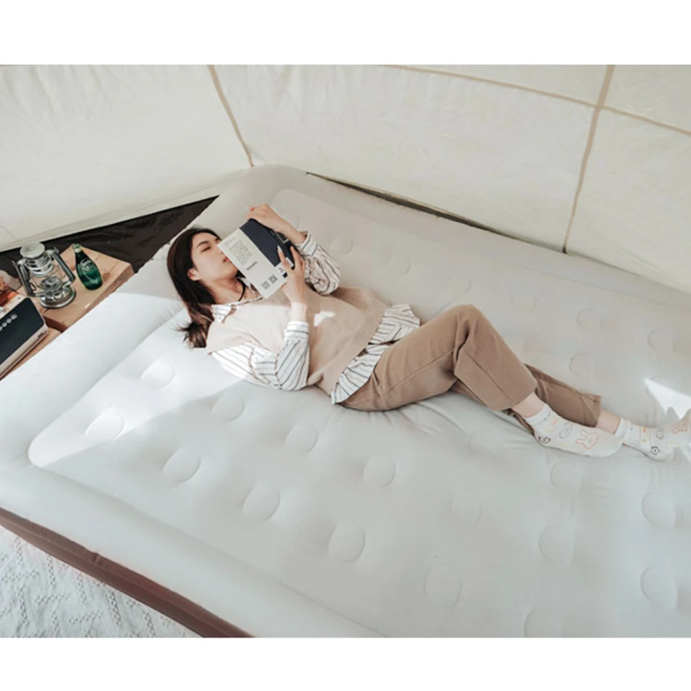 ชาร์จขนาดคิงไซส์ autmoatic บ้านอัตโนมัติ airbed เตียงที่นอนลมเป่าลมคู่พร้อมปั๊มไฟฟ้าในตัว