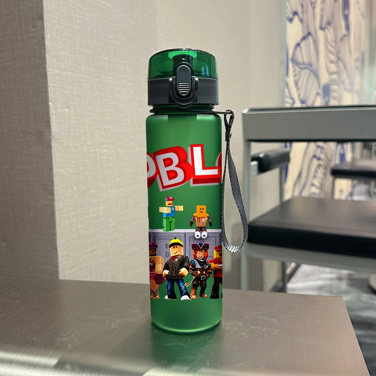 Gelas Air 560ML Cetak 3D dengan Pola Mainan Lego yang Menarik, Gelas Air Bergaya Berkapasitas Besar Anti Bocor dengan Lapisan Embun untuk Penggunaan Sehari-hari