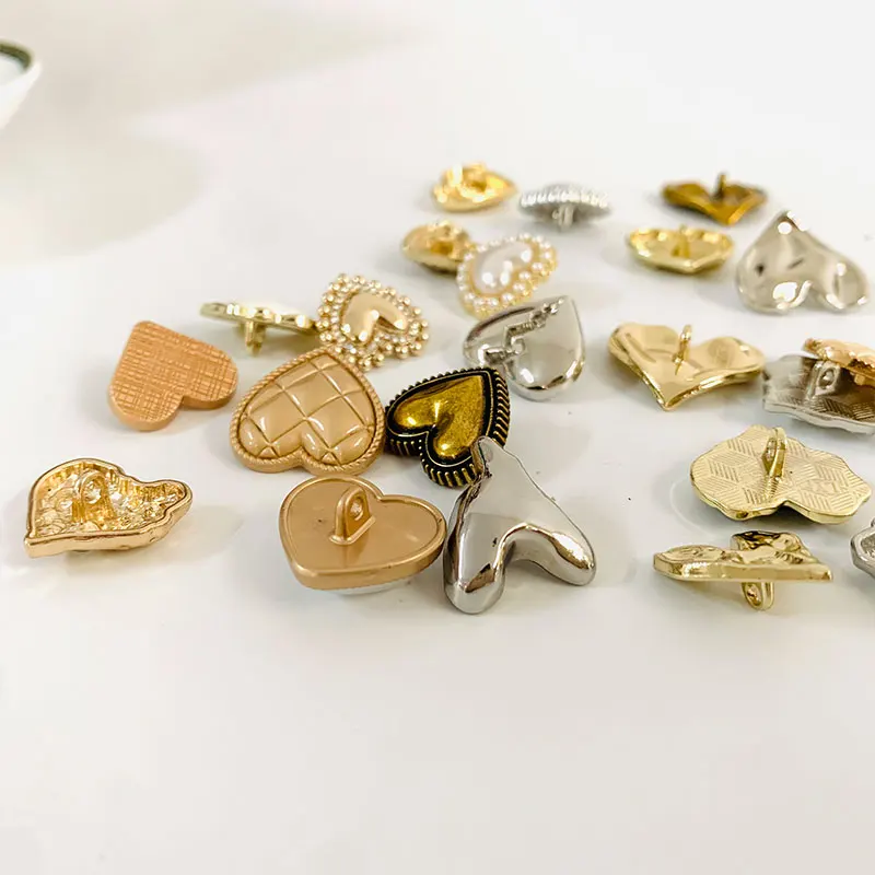 10pcs/lot Heart Buttons For Clothing Decorative Handicraft Coats Diy Supply Sewing Accessories Garments Golden Metal Shank Items