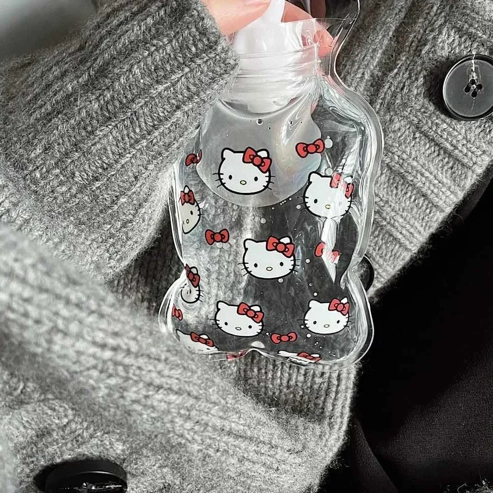 Kawaii Hand Warmer Hello Kittys Pochaccos Kuromis Cute Cartoon Girl Heart Y2k Carry-On Water-Filled Hot Water Bag Keep Warm