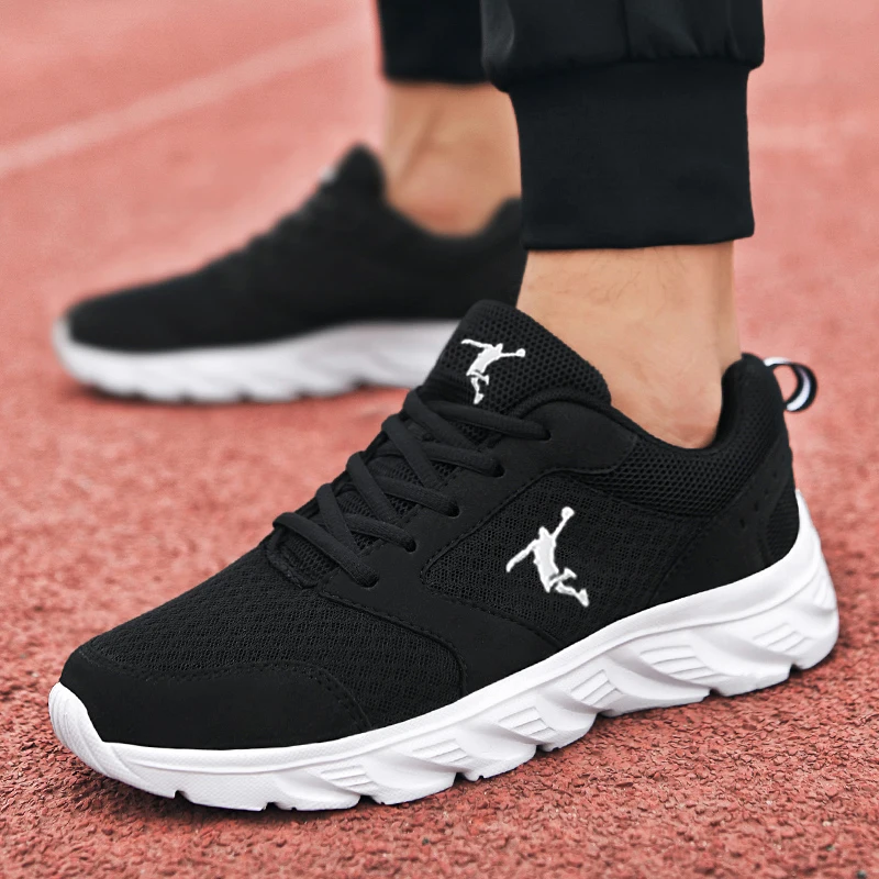 

2024 Hot Breathable Women Men Running Shoes 36-45 Women's Sneakers Non-slip Fashion Couple Casual Shoes Flexible Walking Shoes