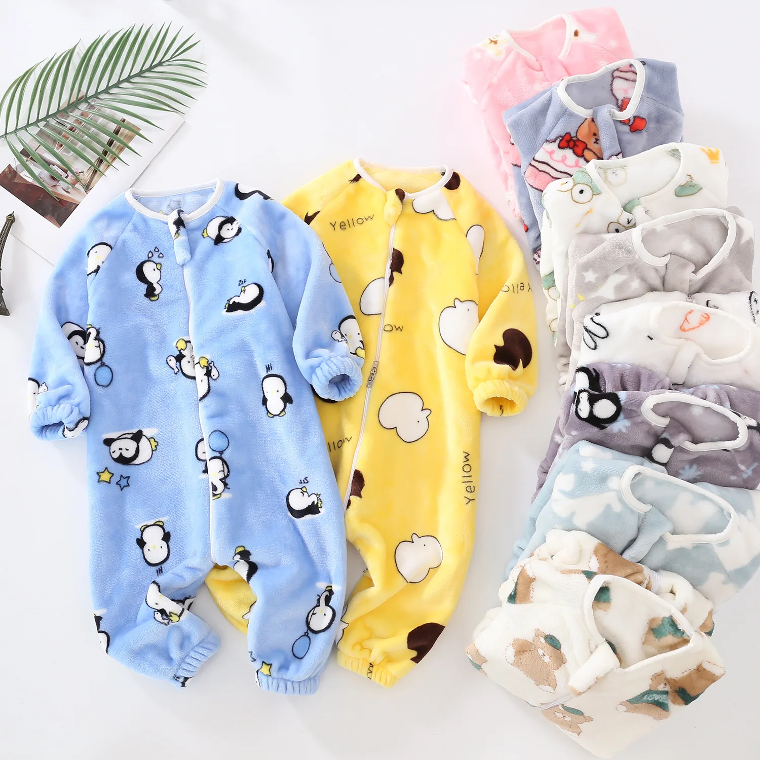 

Baby Rompers Winter Costume Flannel Hooded Jumpsuits Baby Clothes 70-120cm Kids Jumpsuit Overall Penguin Panda Roupa Bebe