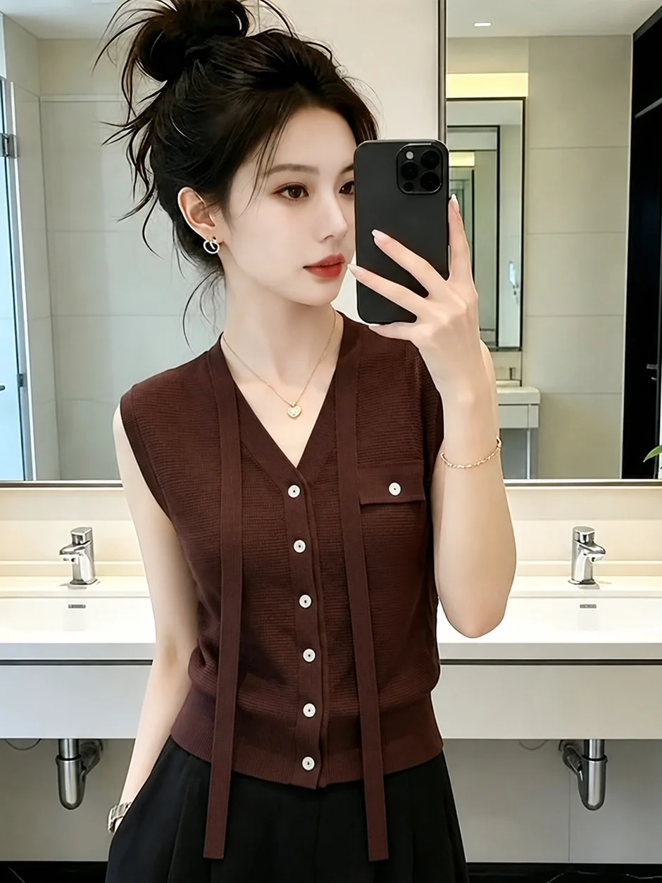 

Soft V-Neck Sash Design Knitted Sleeveless Vest Women's Elegant Style Summer Top Age-Defying Versatile Floral Cardi Casual Wear